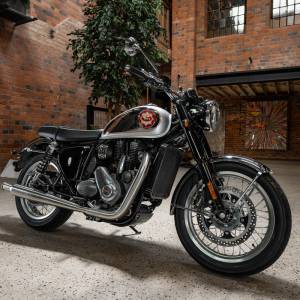 bsa-gold-star-silver-lifestyle-1F8F9059D-6EA2-C92B-B8E1-342220FF378F_original